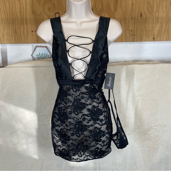 Fredrick’s of Hollywood Belle Lucia black lace chemise and panties medium New - Picture 6 of 7